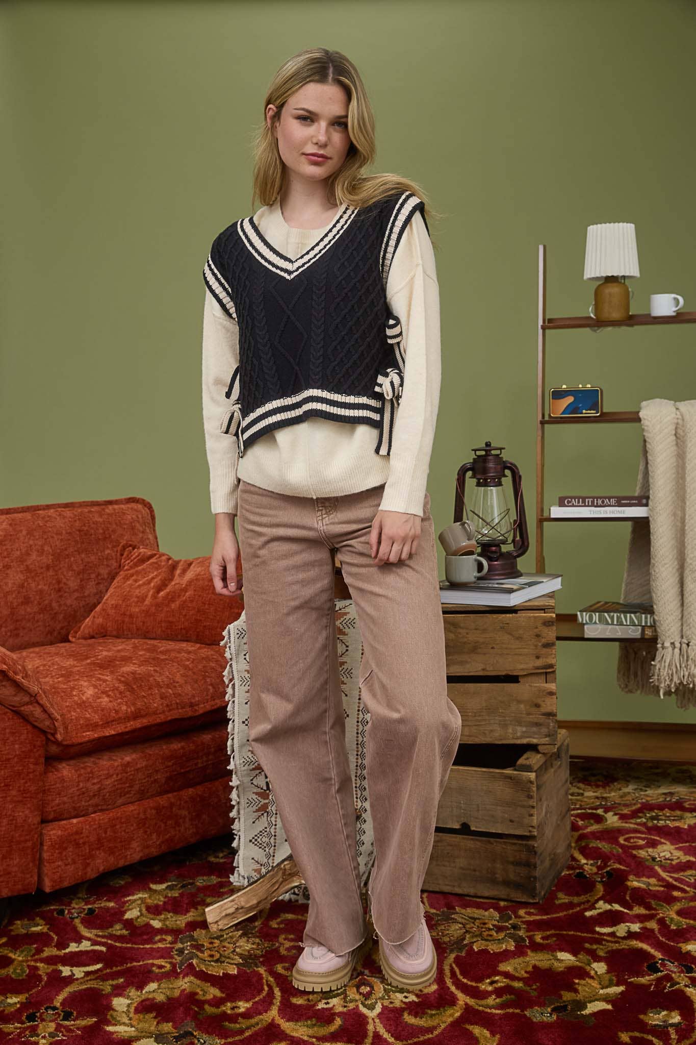 CONTRAST LINE TRIM SIDE TIE KNIT SWEATER VEST