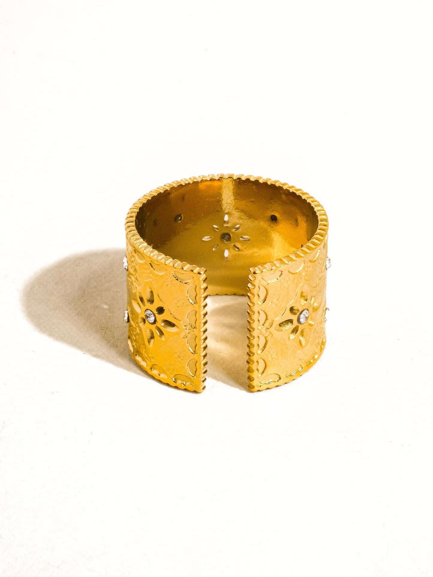 Raya Vintage Rhinestone Band Ring