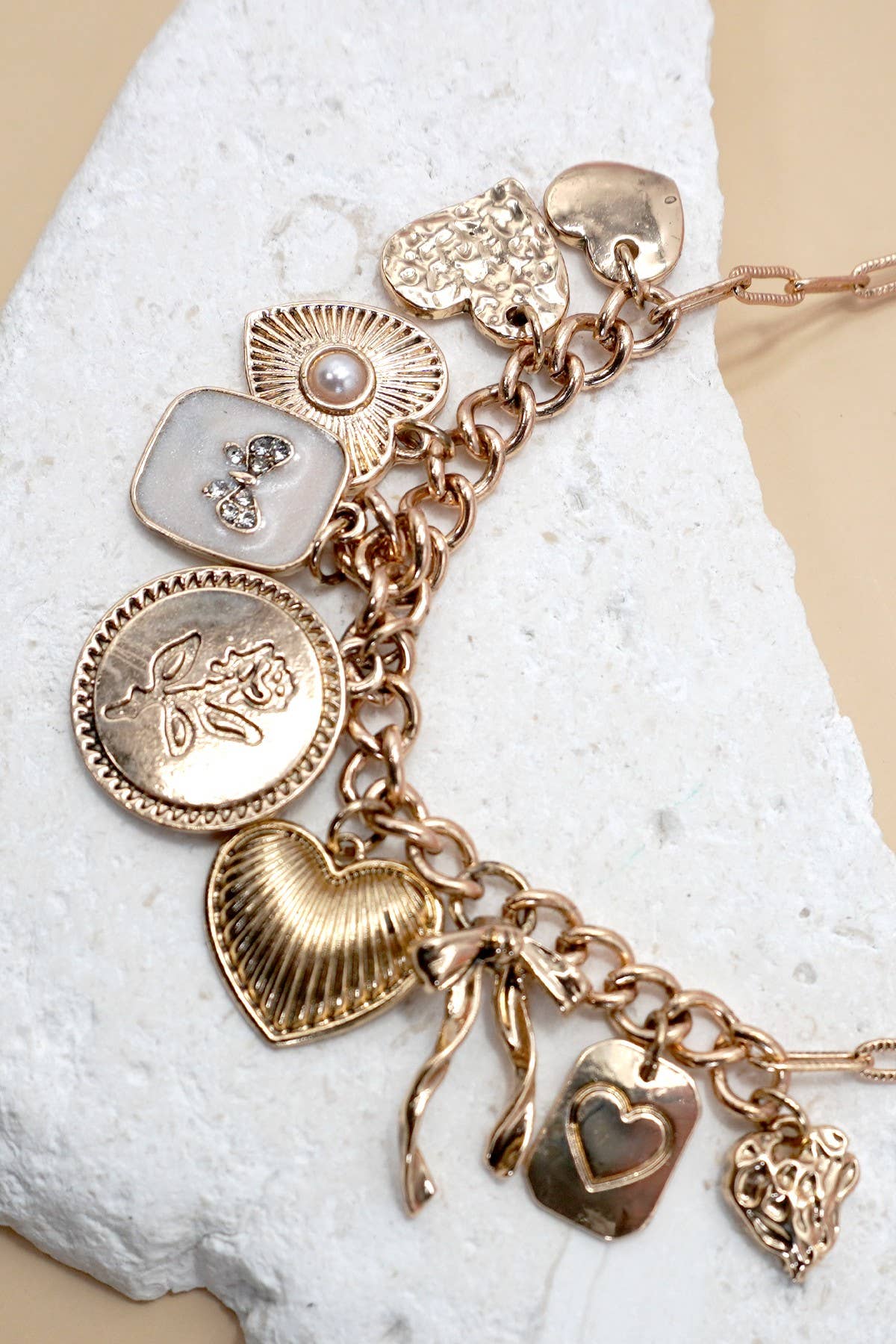 Custer Bow Heart Pearl Link Necklace