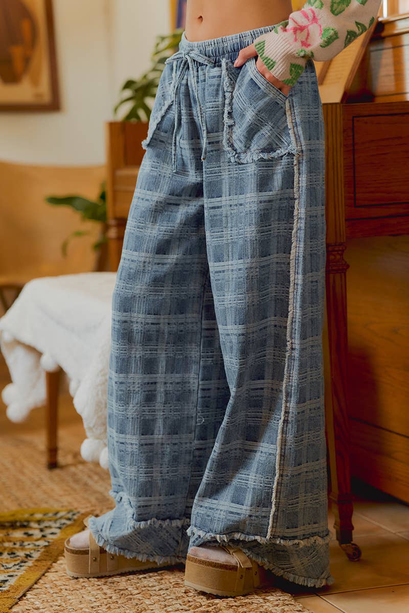 Frayed Detail Plaid Wide Leg Jeans