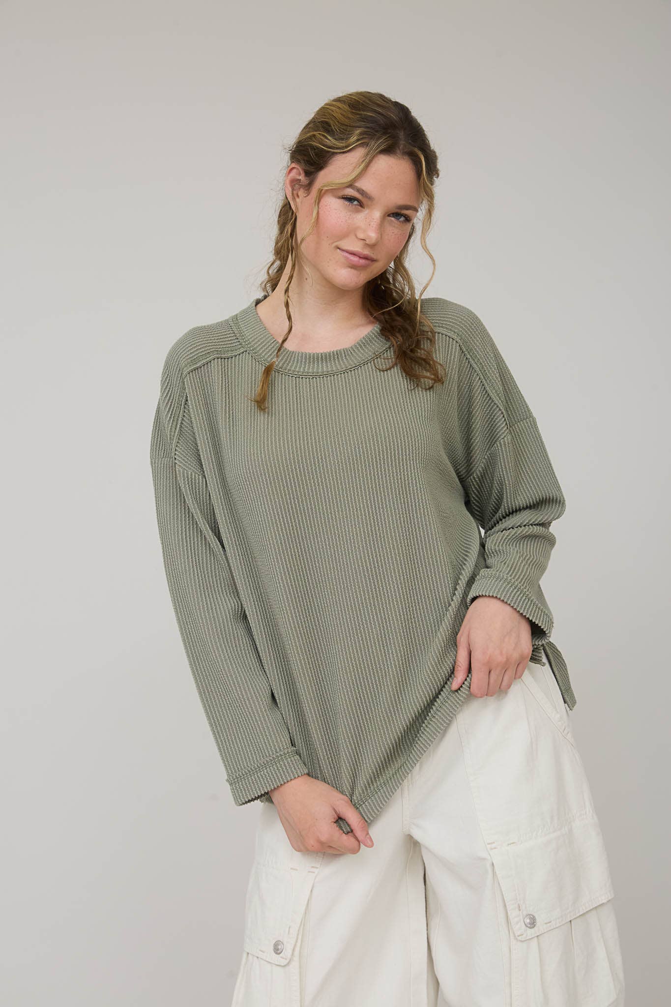 OLIVE RIBBED LONG SLEEVE KNIT TOP