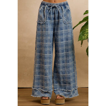 Frayed Detail Plaid Wide Leg Jeans