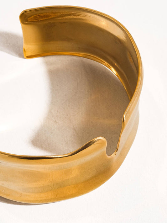Clyde Gold Abstract Bold Bangle