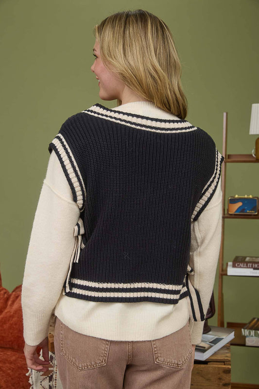 CONTRAST LINE TRIM SIDE TIE KNIT SWEATER VEST