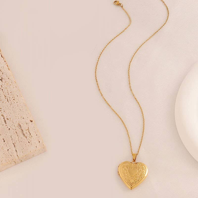 18K STAINLESS STEEL TARNISH FREE LOCKET NECKLACE