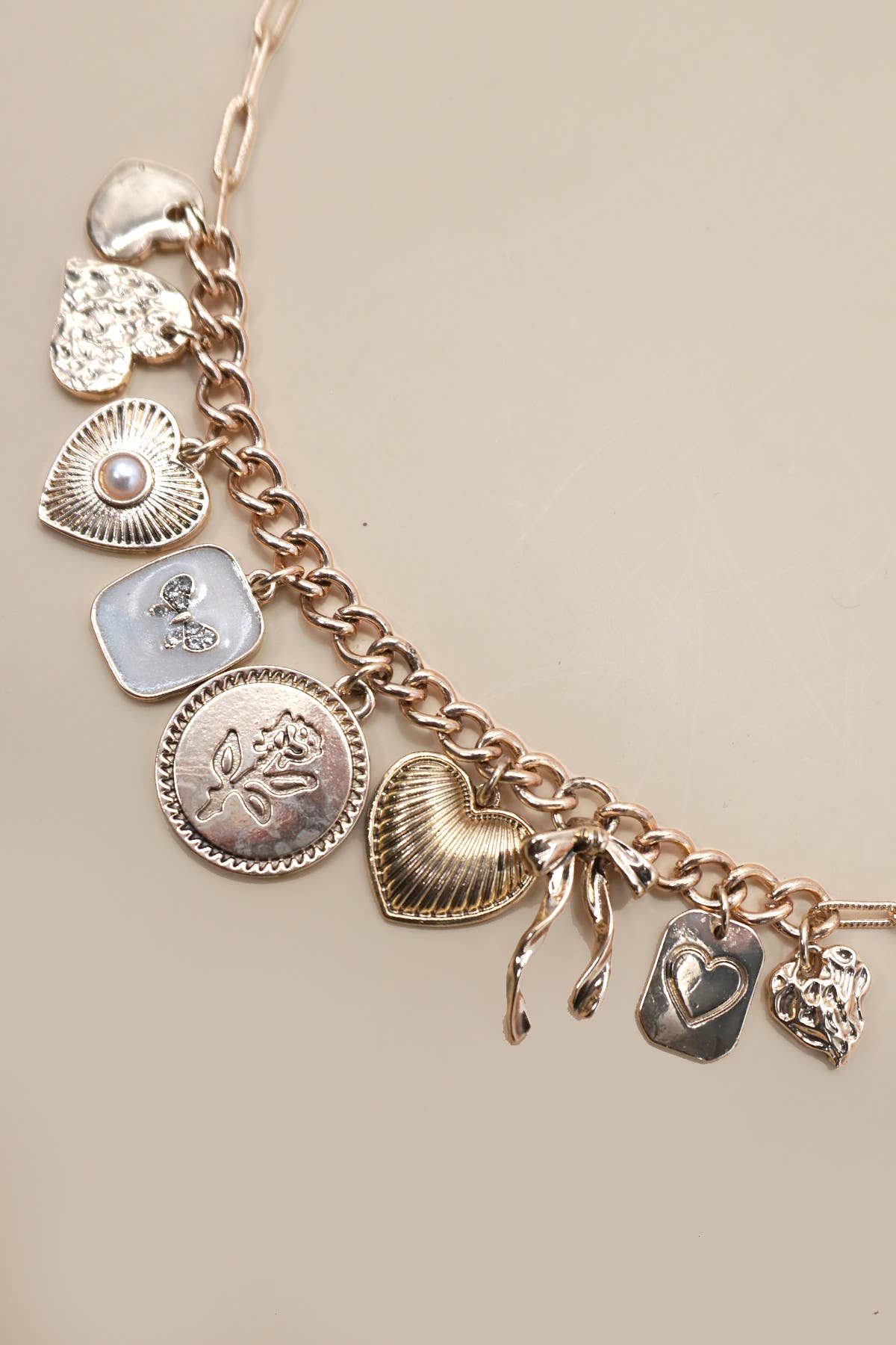 Custer Bow Heart Pearl Link Necklace