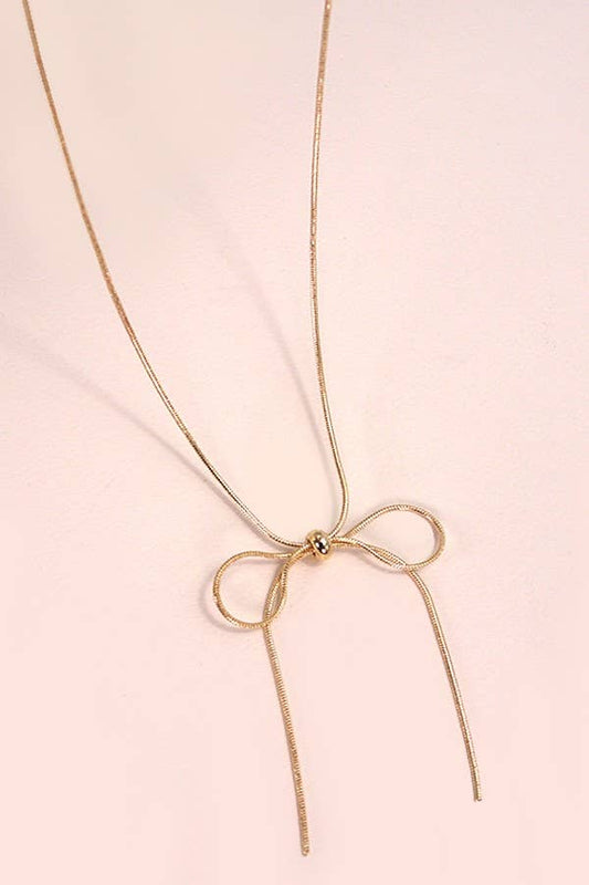 Snack Chain Bow Pendant Necklace