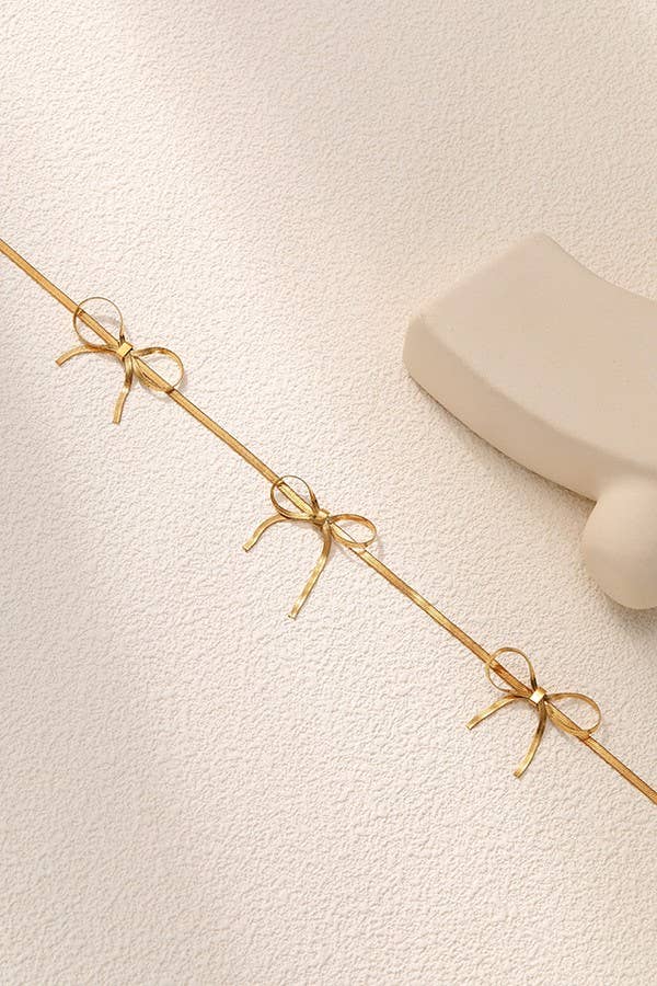 Multi Bow Necklace