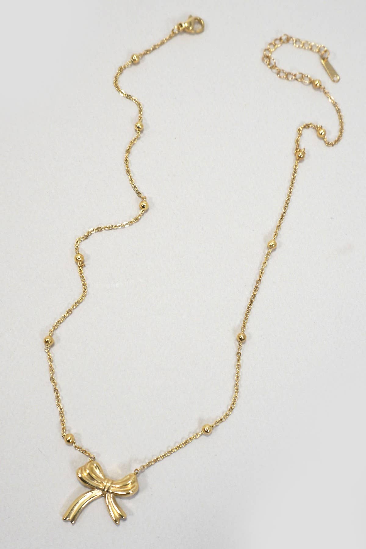 Bow Necklace