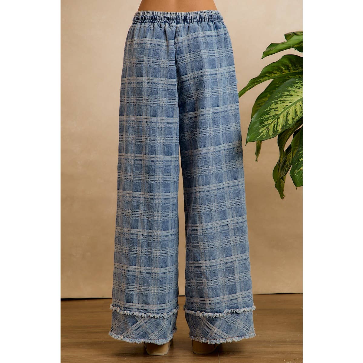 Frayed Detail Plaid Wide Leg Jeans