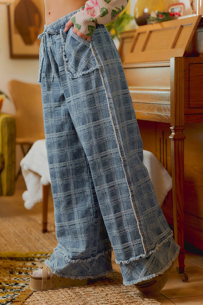 Frayed Detail Plaid Wide Leg Jeans